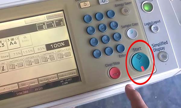 đậy nắp máy xuống và ấn Start đậy nắp máy xuống và ấn Start