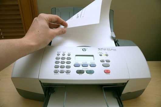 3215huong-dan-nap-giay-vao-may-photocopy.jpg